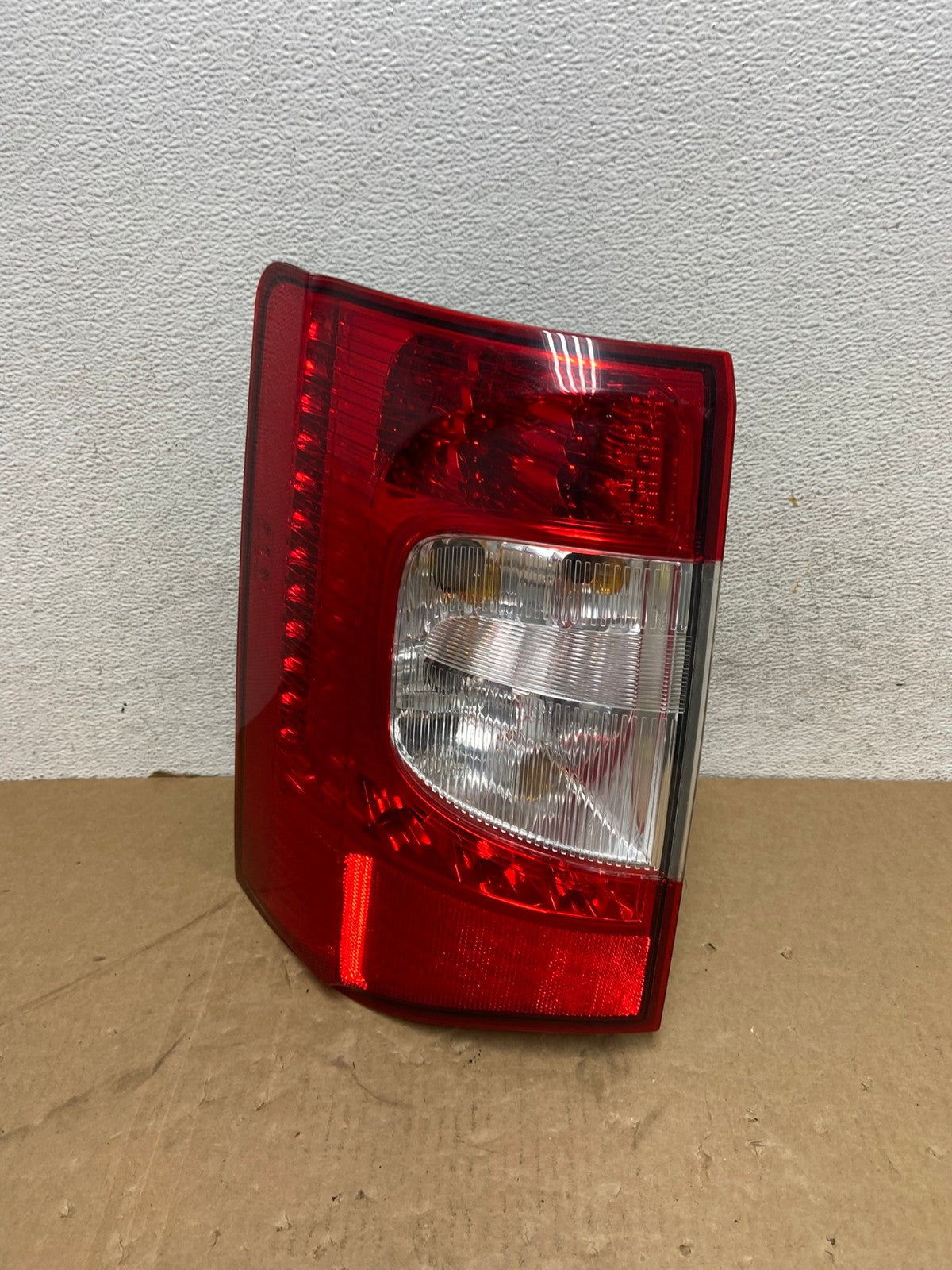 2011-2016 Chrysler Town and Country Left Driver Side Tail Light AG0476 LK0