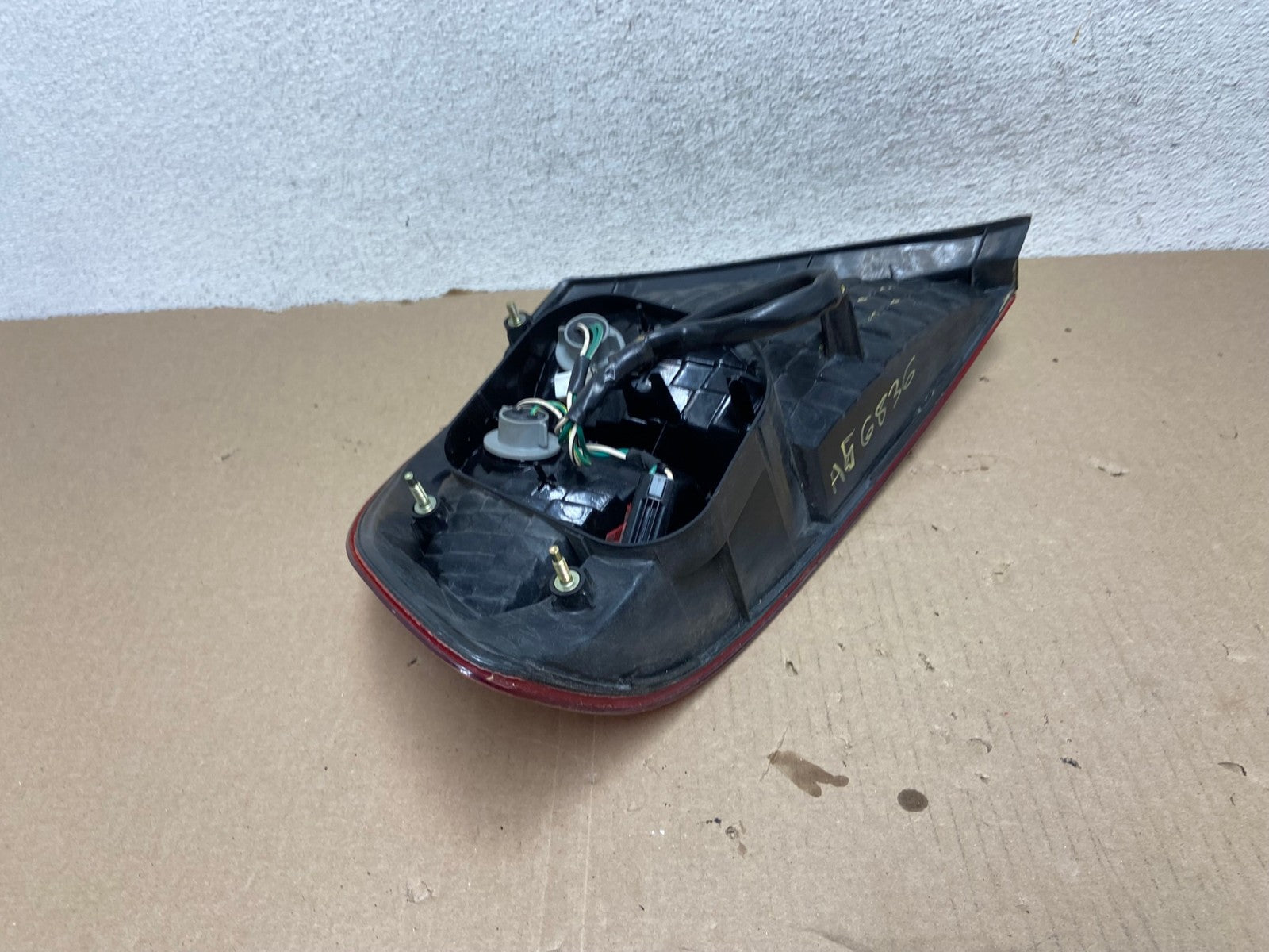 2000 2001 2002 Toyota Avalon Right Passenger Rh Side Tail Light AG6836 LK5