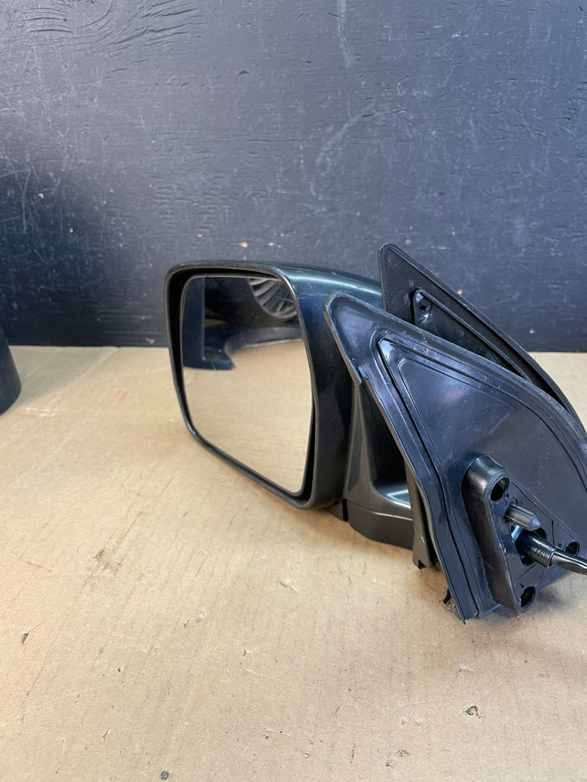 2001-2007 Toyota Highlander Left Driver LH Side View Door Mirror AD5578 DW6