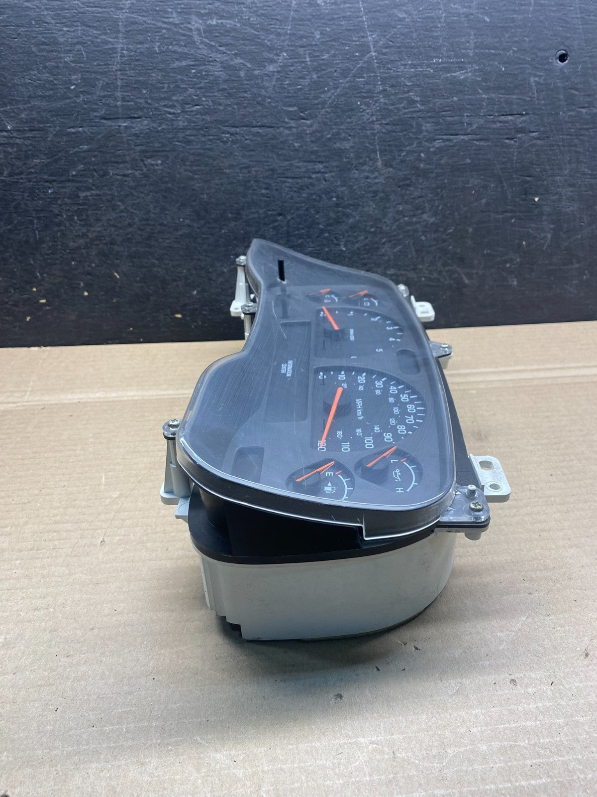 2001 2002 2003 Dodge Durango Speedometer Instrument Cluster Gauge AH7583 DG2