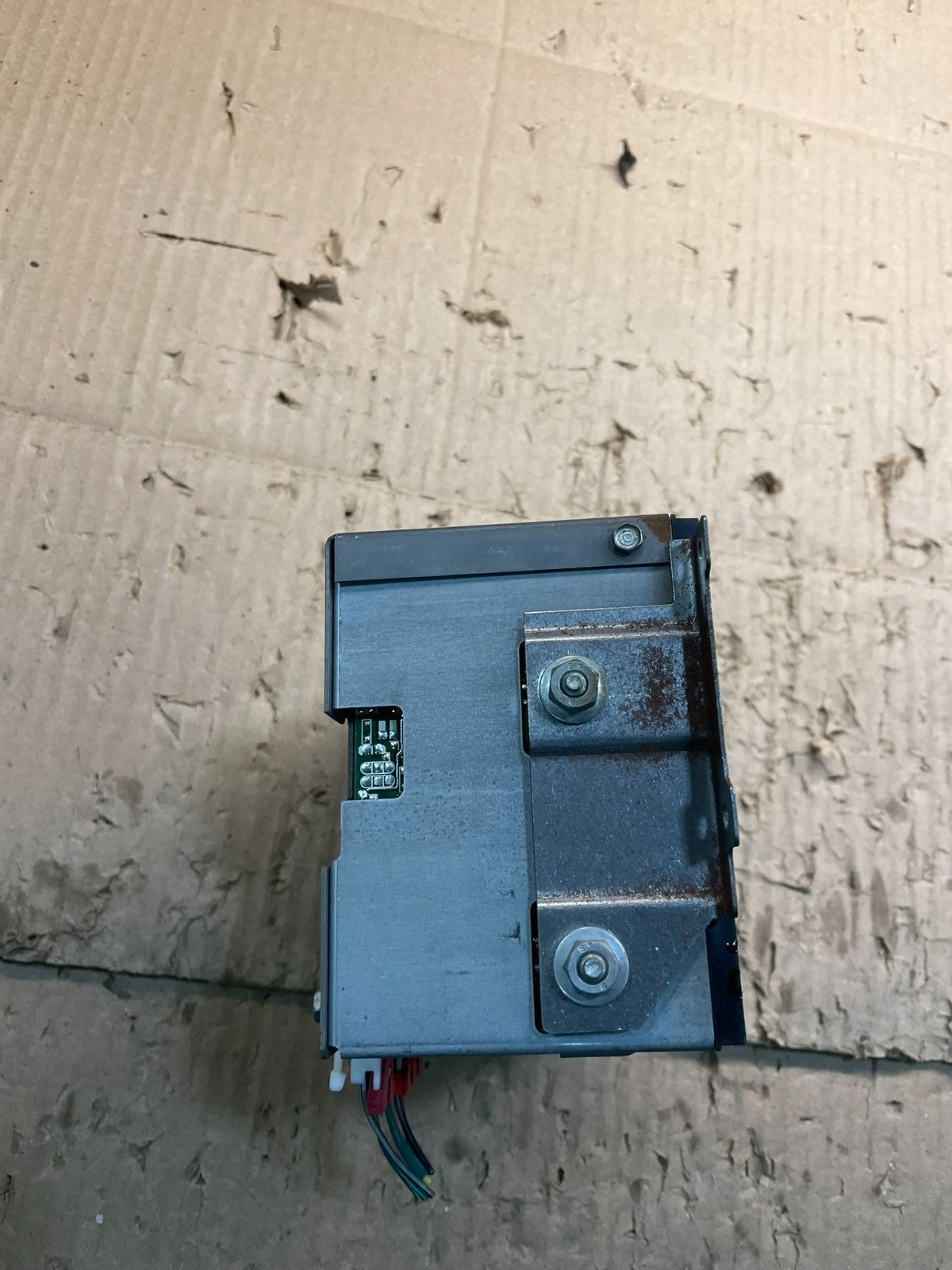 1988 to 1999 Buick Riviera Radio Cassette Tape Player OEM x8696 DG3