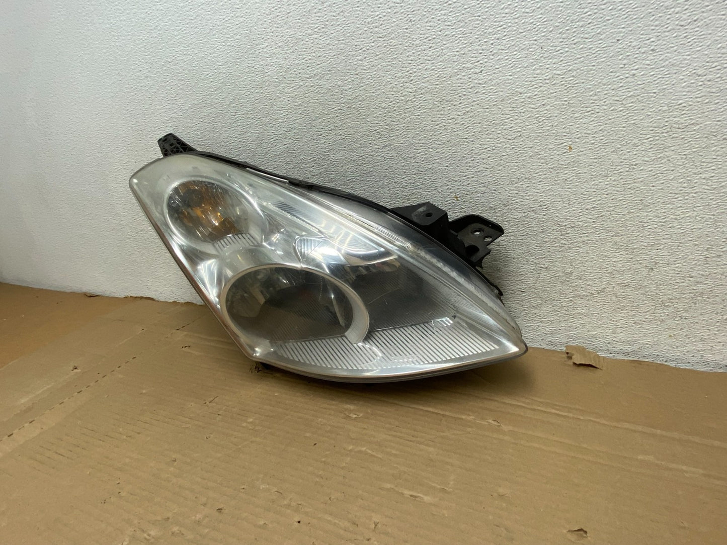 Sedan 2010 2011 2012 Nissan Altima Headlight Right Passenger Rh AG8125 DW2