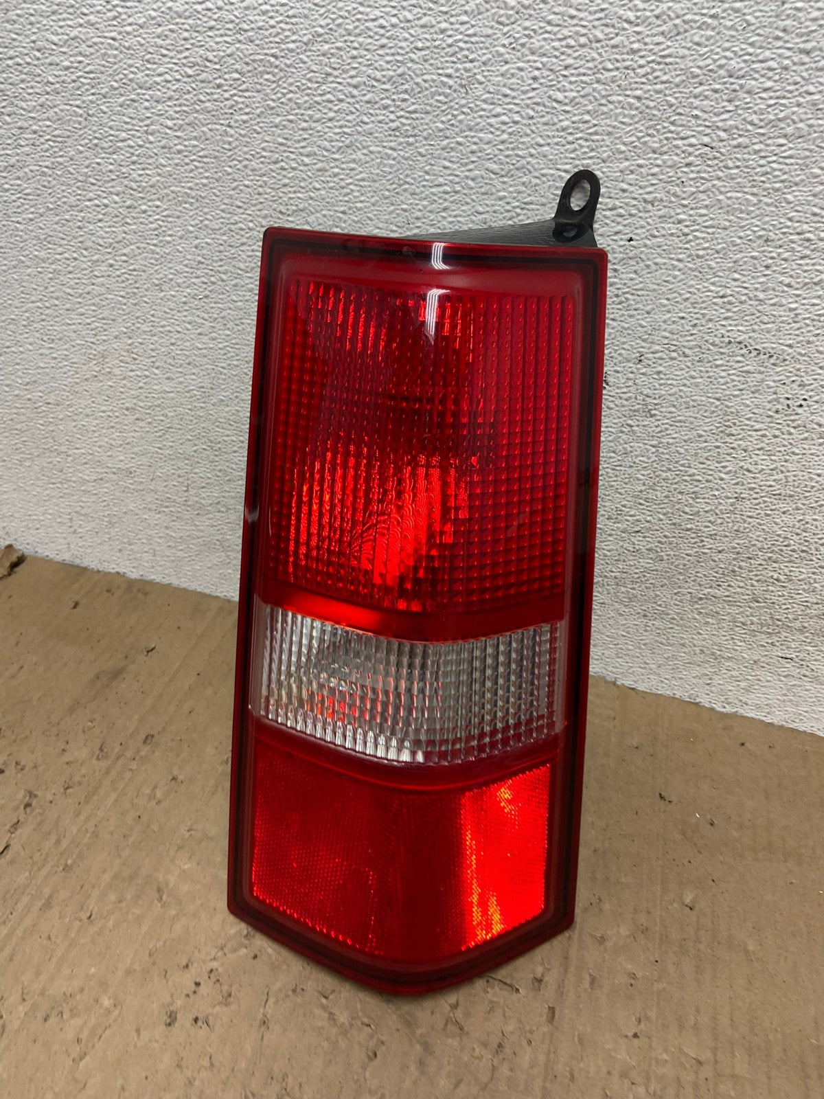 2003 2017 Chevrolet Express 1500 2500 3500 Right Passenger Tail Light AE9349 LK0
