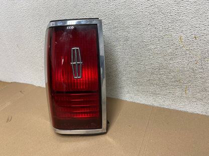 1990 to 1994 Lincoln Town Car Left Driver Side Tail Light AH0669 LK2