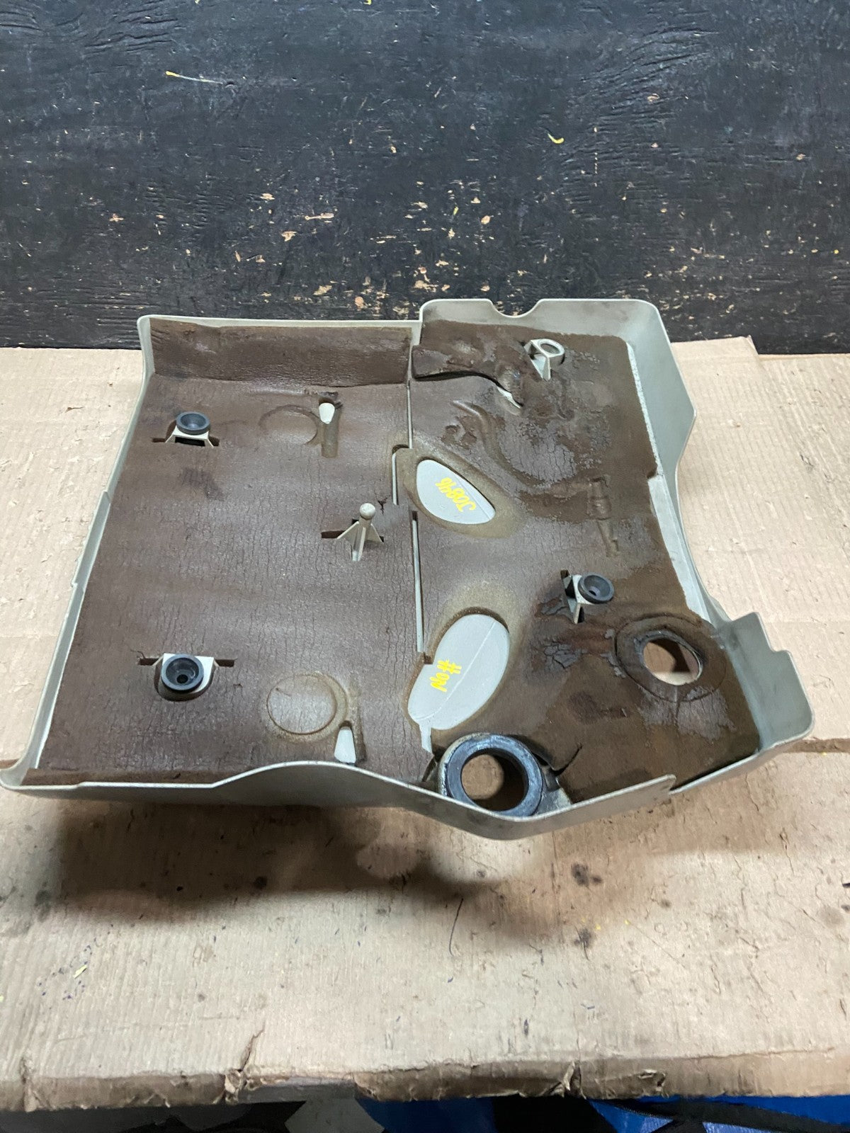 2004 to 2007  Cadillac CTS 3.6L Plastic Engine Cover Shield OEM X7920 DG6