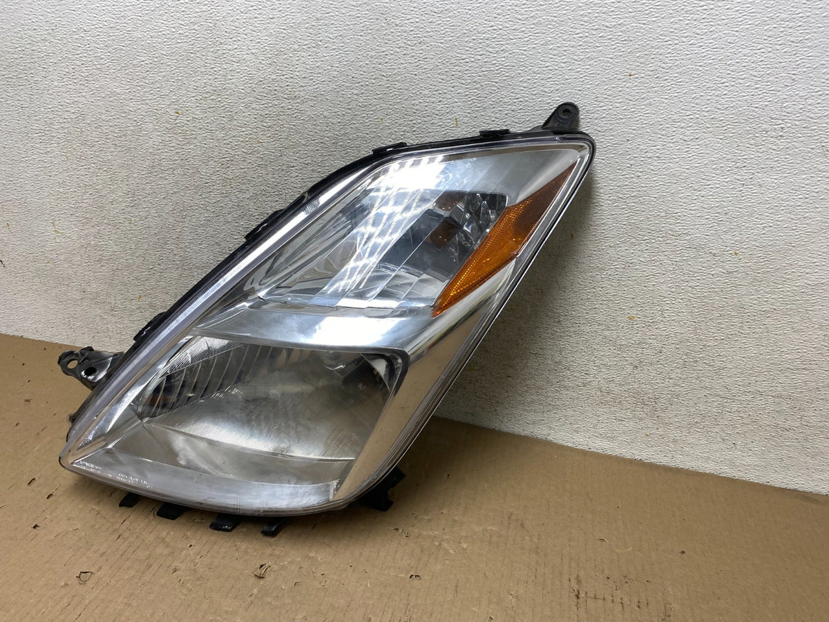 2004 - 2005 Toyota Prius Left Driver Lh Xenon HID Headlight DEPO AH5834 DW2