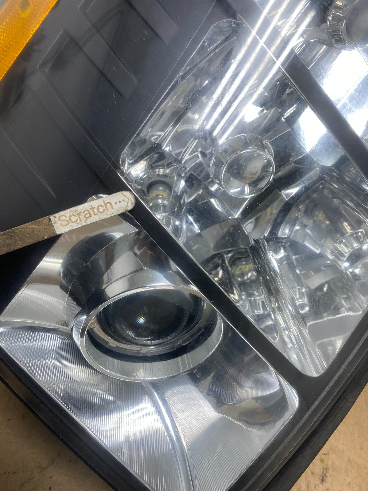 2007 - 2014 Cadillac Escalade Left+Right Side Xenon HID Headlights X5594 DW4