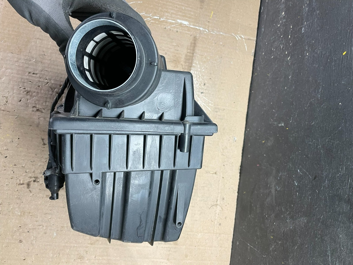 2013 2014 2015 Land Rover LR2 2.0L Air Filter Cleaner Box A9409 PS3
