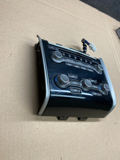 2013 to 2016 Nissan Pathfinder Radio Temperature Climate Control AI6210 DG2