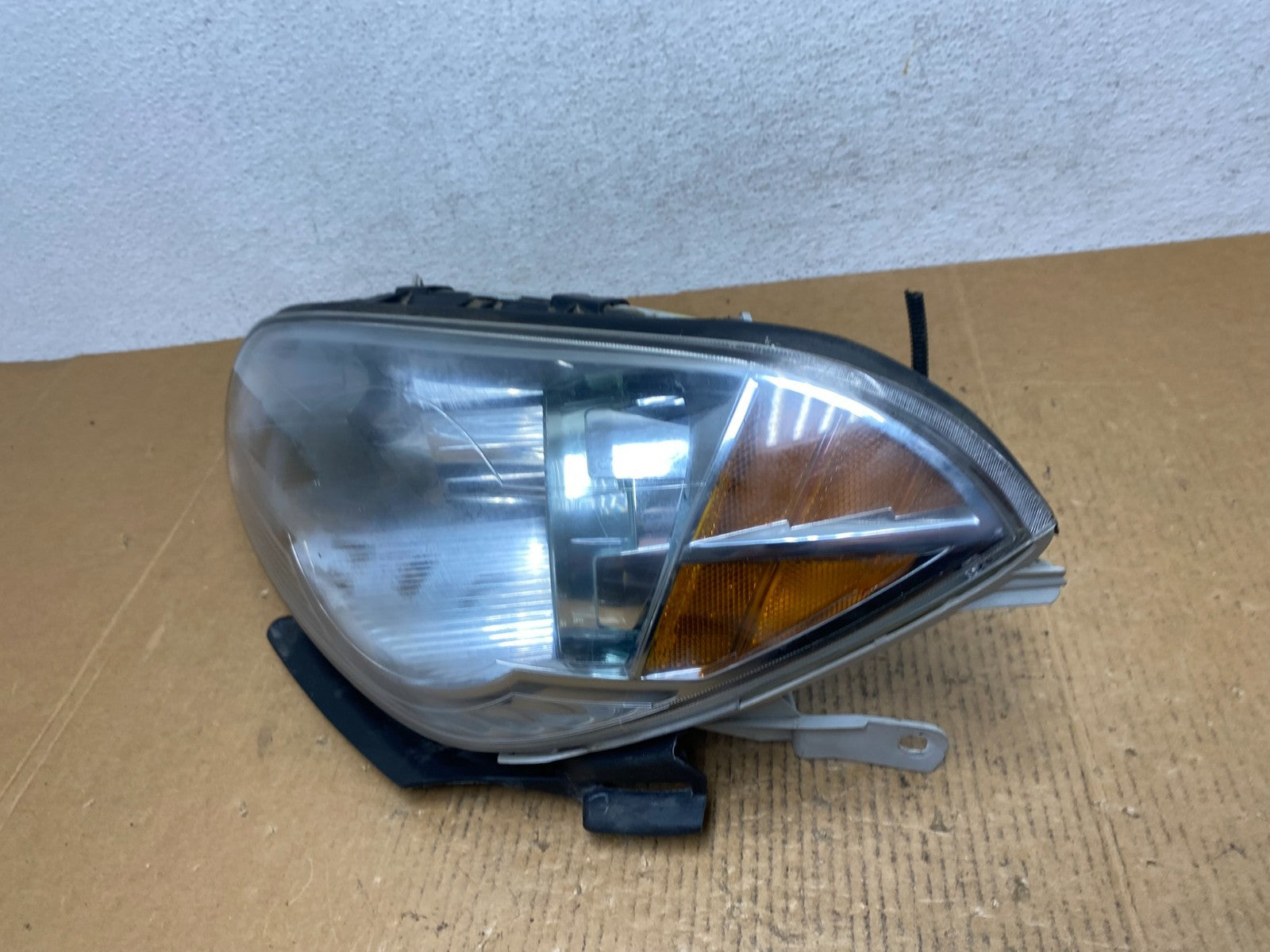 2008 to 2012 Chevrolet Malibu Left Driver LH Side Headlight AE1222 DW1