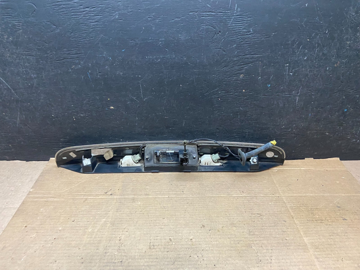 2008 to 2010 Chrysler Town & Country Tailgate Trim w/o Camera Panel OEM i3103 GD4