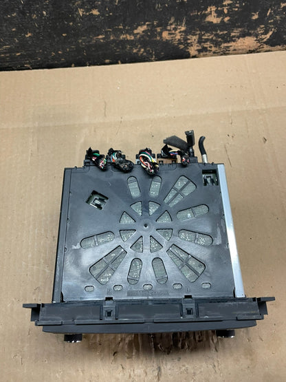 2015 2017 GMC Acadia Radio Display Screen AM/FM AUX OEM AB2936 DG5