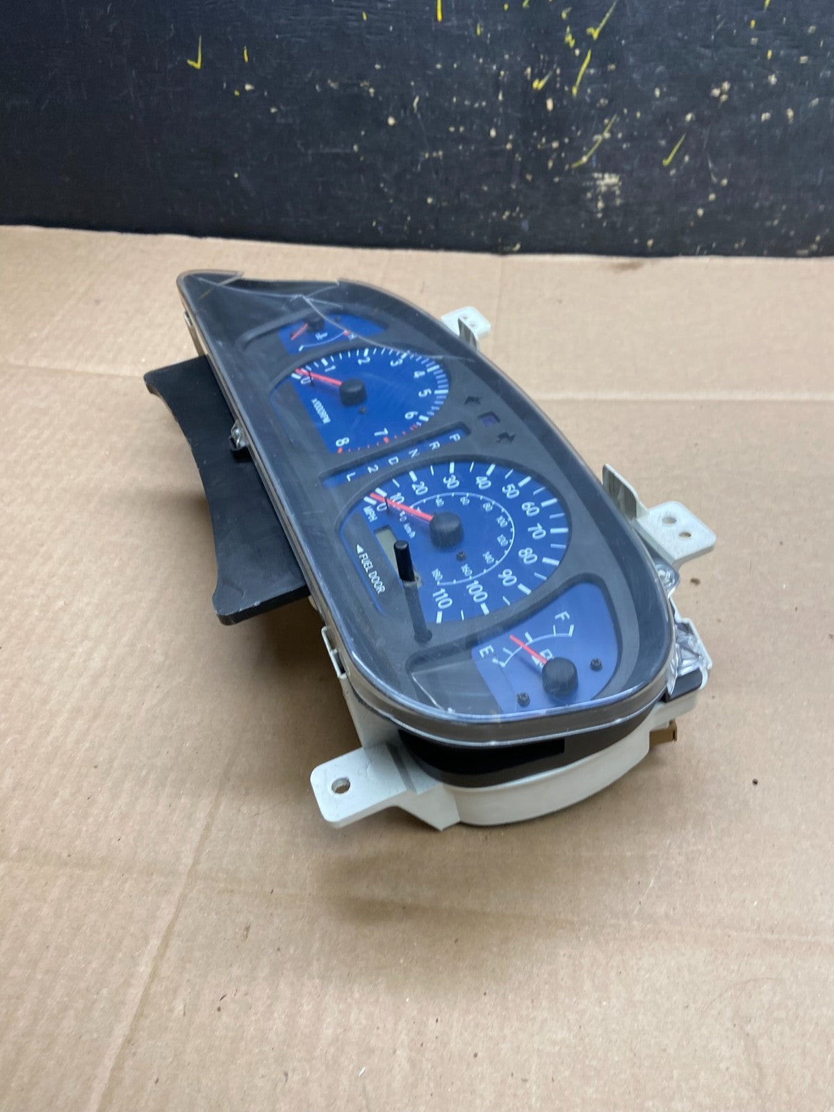 2001 2003 Toyota Sienna Speedometer Cluster Gauge Y2107 DG3