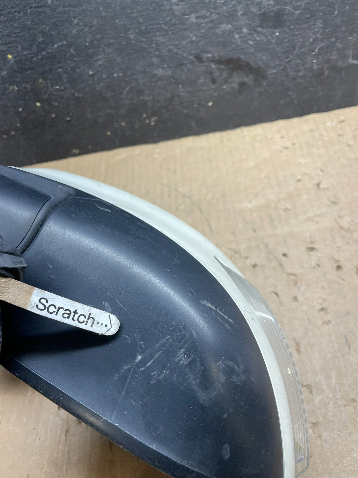 2016 to 2018 Nissan Altima Left Driver LH Turn Signal Door Mirror Q6386 DG8