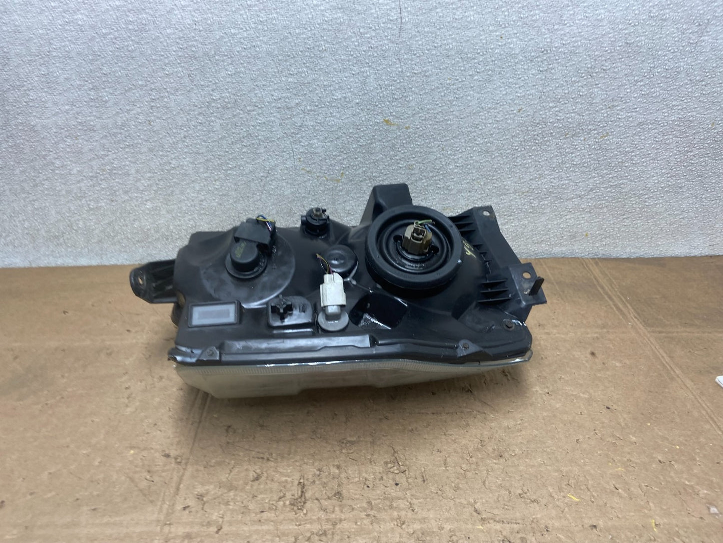 2008-2014 Ford Econoline E150 E250 E350 Left Driver LH Headlight OEM Y8329 DW7
