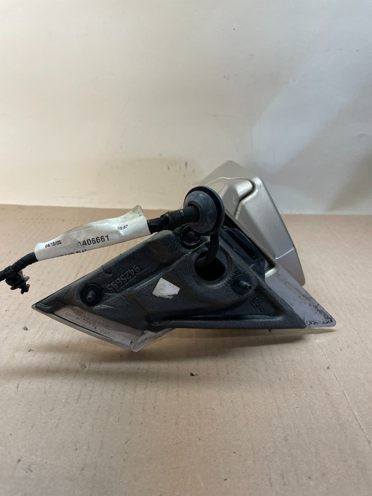 2003 to 2007 Cadillac CTS Left Driver Lh Power Door Mirror AJ0744 DG4