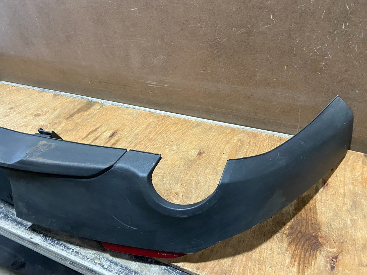 2013 to 2019 Ford Taurus Rear Lower Bumper Cover dg13-17f954 AA91703