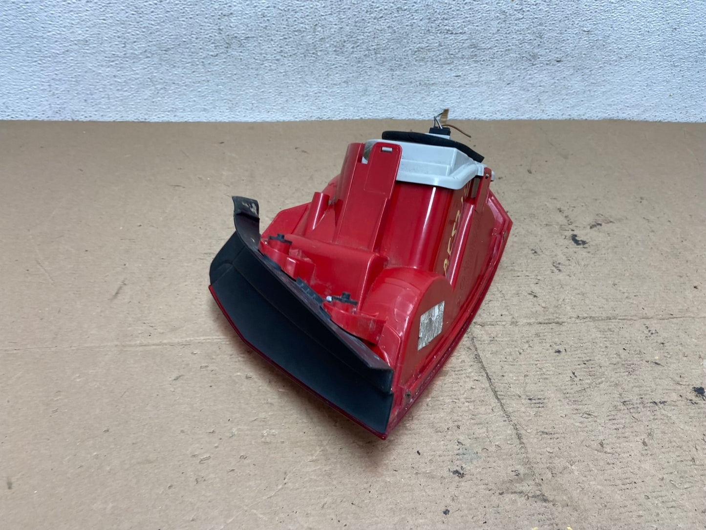 2012 to 2015 Volkswagen Passat Left Driver Lh Side Tail light AF5714 LK4