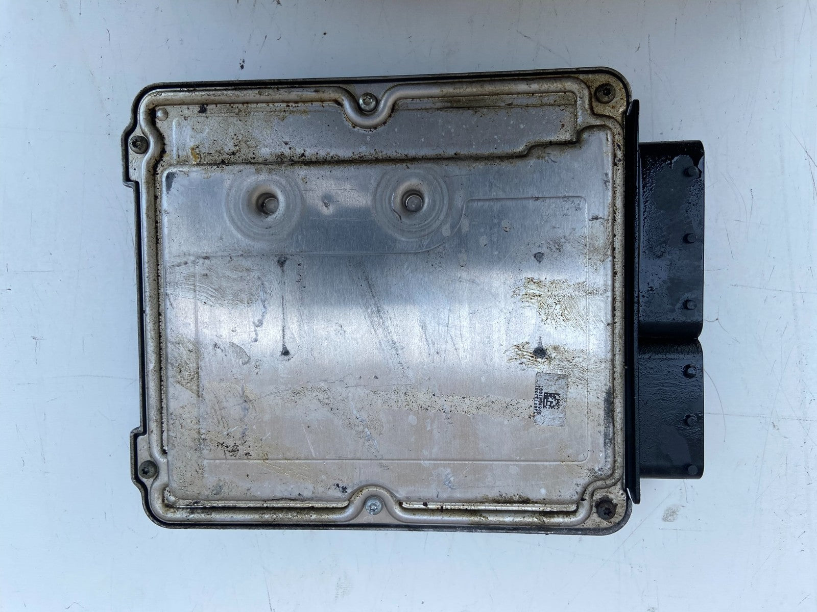 2010 2011 GMC Acadia Traverse Engine Control Module ECM ECU 12635019 AD2879 DW1