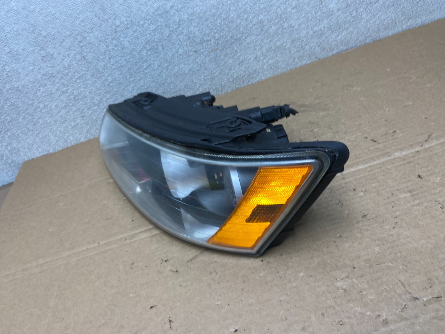 2006 to 2008 Hyundai Sonata Left Driver LH Side Headlight Halogen Oem AB4615 DW1