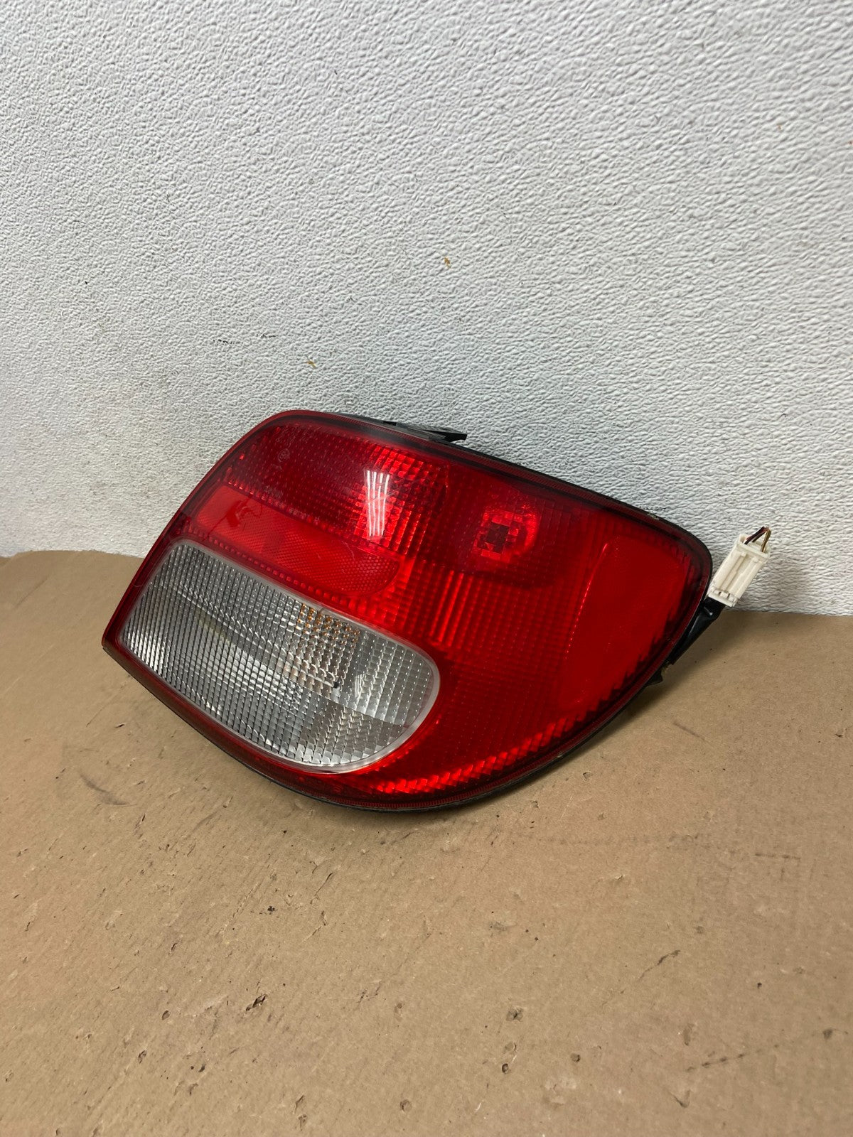 2002 to 2003 Subaru Impreza Wagon Right Passenger RH Tail Light AD7659 DG1