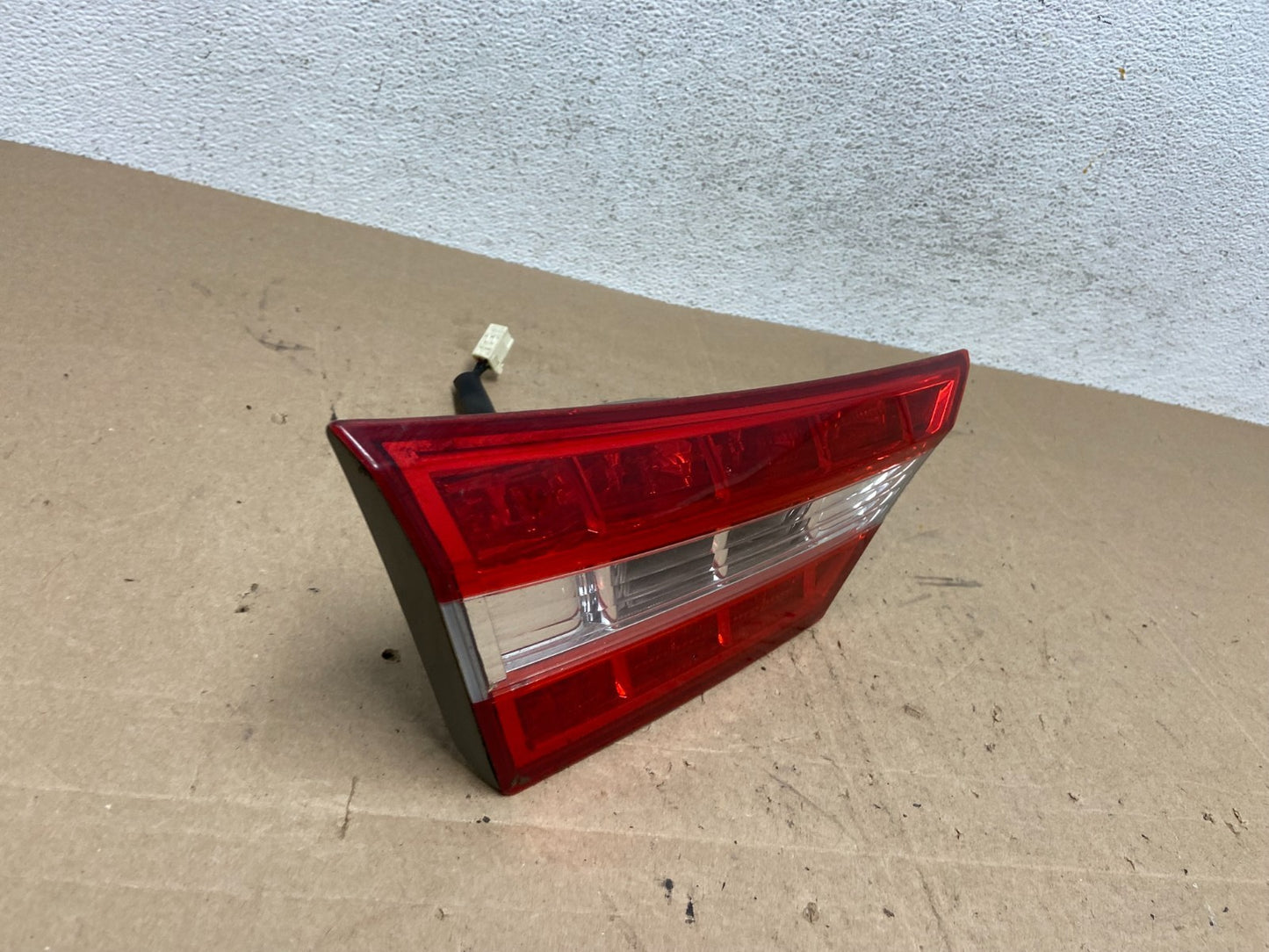 2013 2014 2015 Toyota Avalon Left Driver Lh Inner Tail Light AE6003 DG2