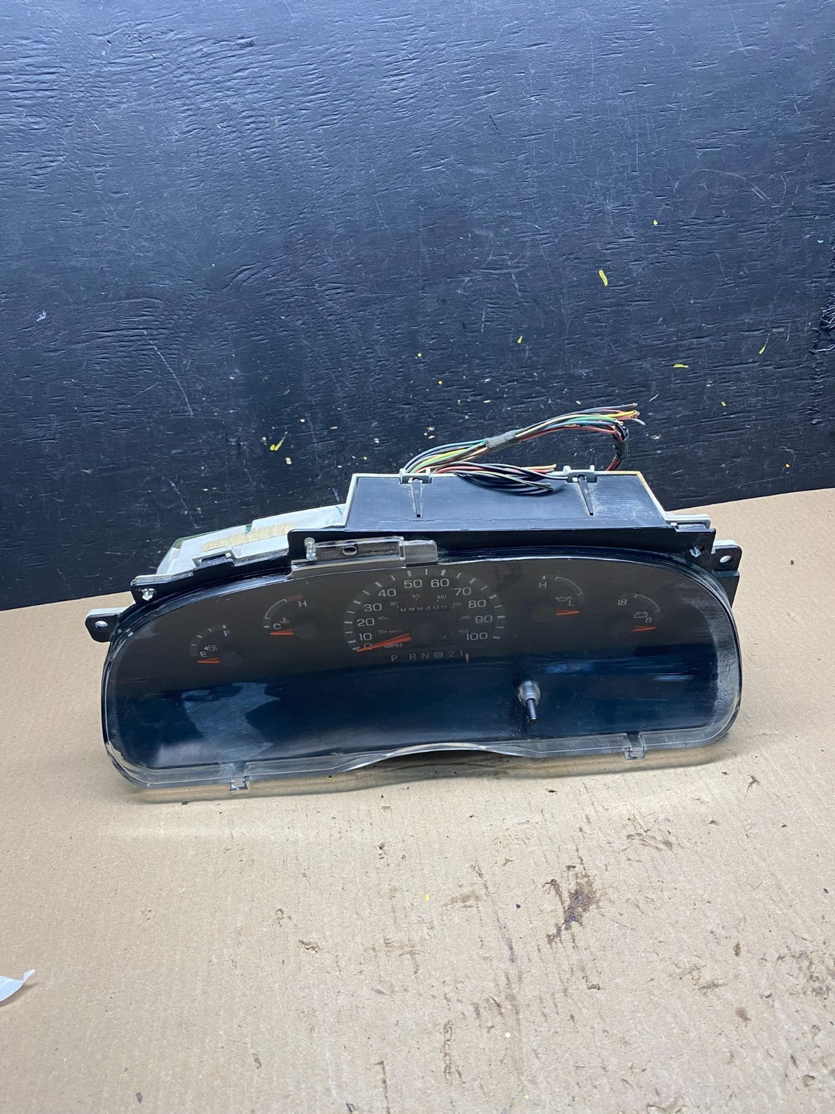 2001 - 2002 Ford Econoline E250 E350 Van Speedometer Instrument Cluster q7038 DG0