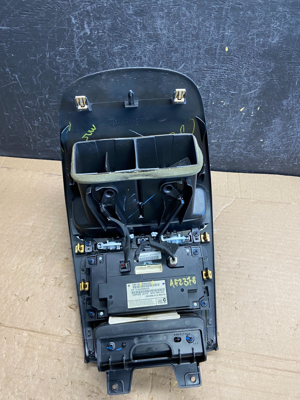 2011-2019 Dodge Journey 4.3 Radio Display Screen Bezel Trim Air Vents AF2378 DG4
