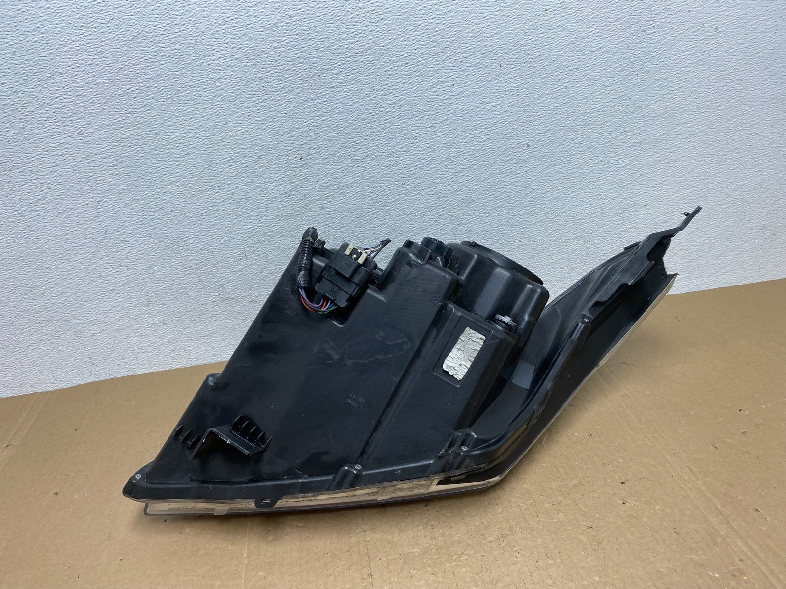 Halogen 2010 to 2016 Cadillac SRX Left Driver LH Side Headlight AC5727 DW5