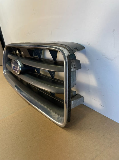 2003 to 2005 Subaru Forester Front Upper Grill Grille AG9847 DG1