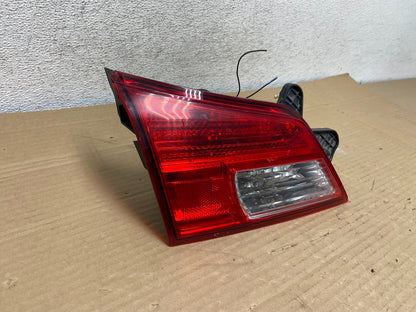 2010-2014 Subaru Outback Left Driver Lh Side Inner Tail Light AG8961 DW1
