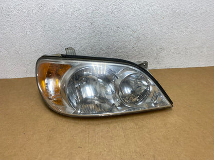 2002 to 2005 Kia Sedona Right Passenger RH Side Headlight DEPO AD4470 DW0
