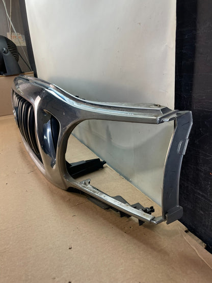 2001 to 2004 Toyota Tacoma Front Upper Grill Grille AH0283 DG1