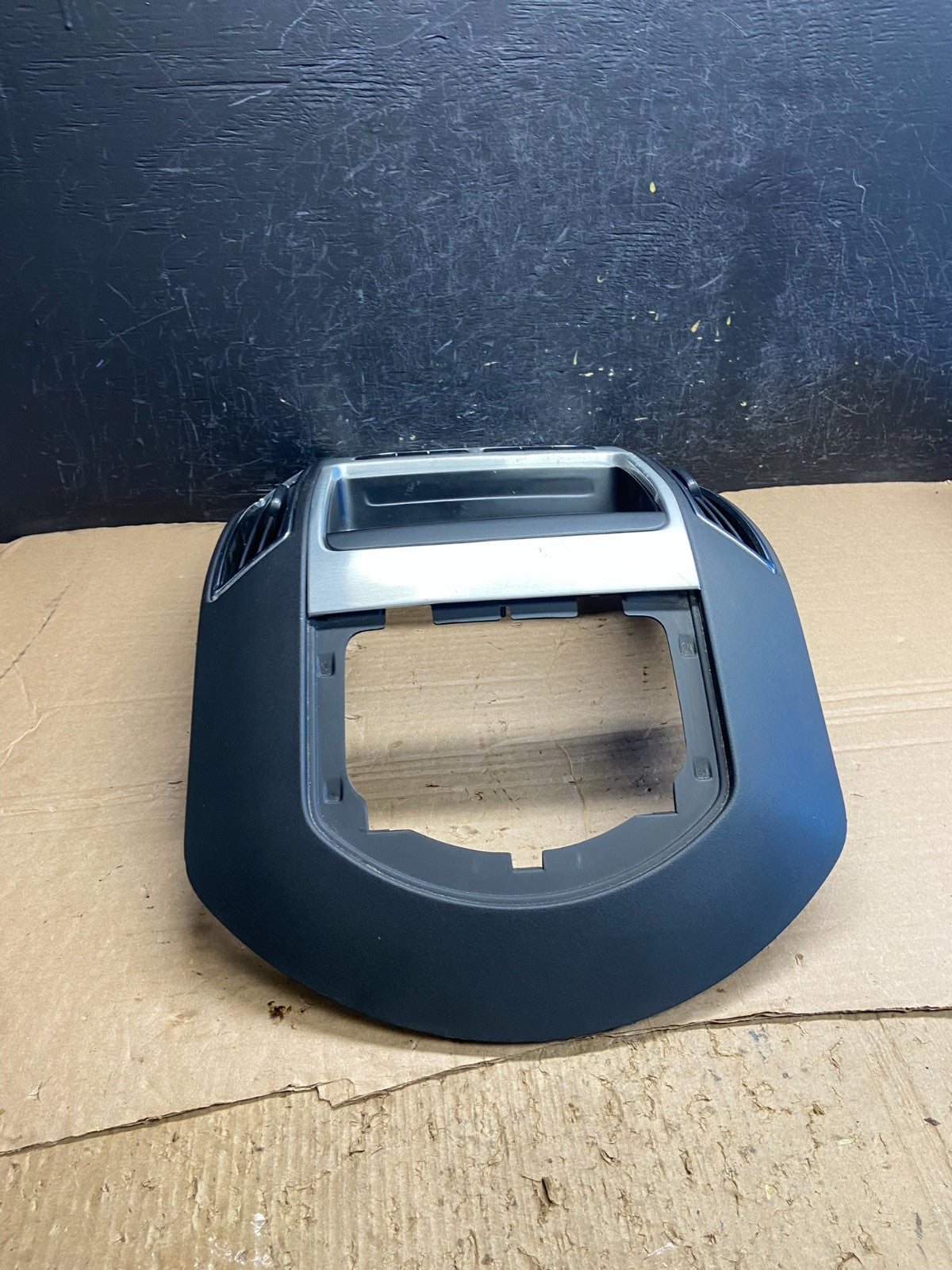 2007 - 2010 Ford Edge Heater Climate Control Radio Control Dash Bezel AF2008 DW3