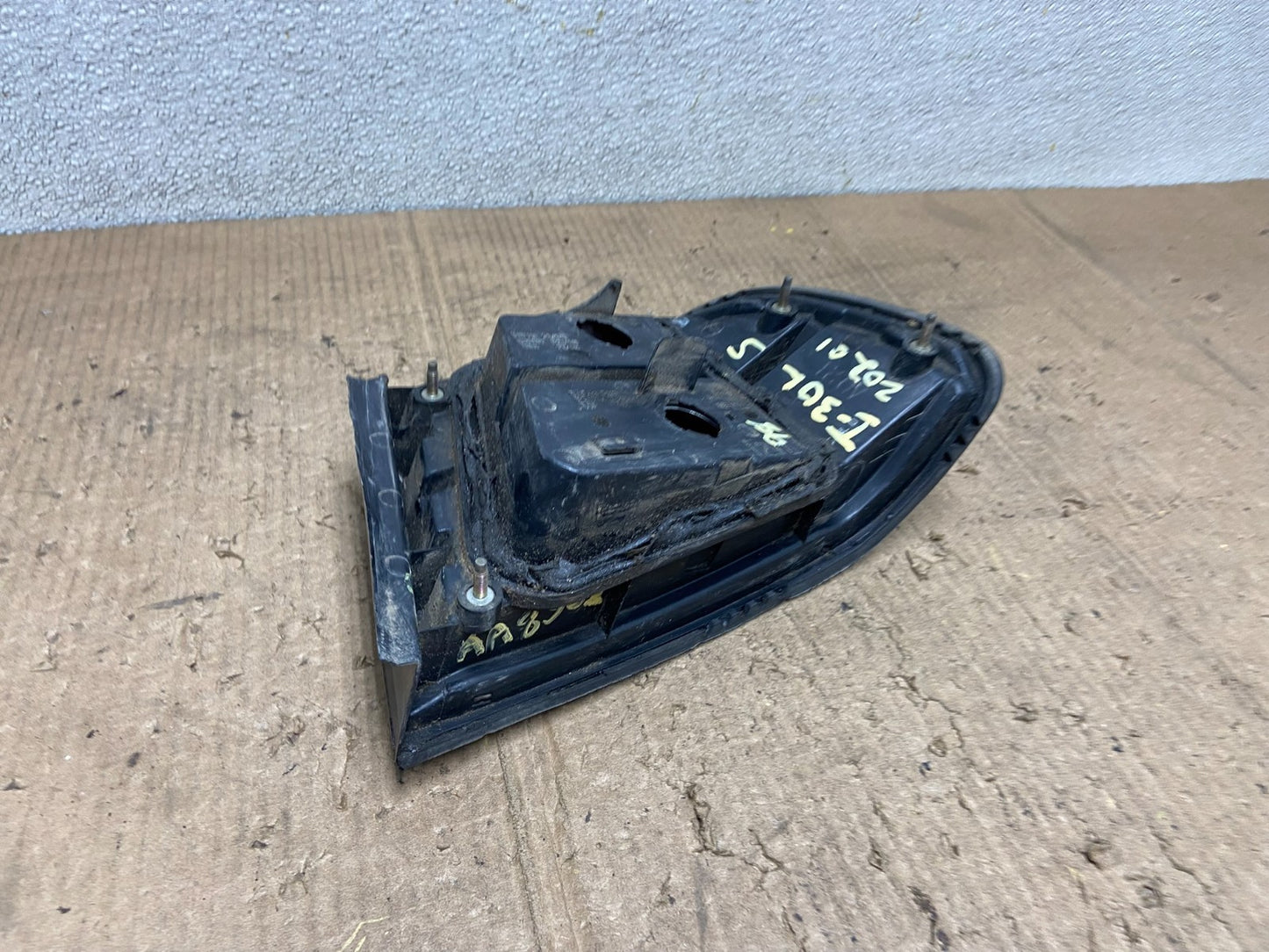 1996 - 1997 Infiniti i30 Left Driver Lh Side Tail Light Oem AA8502 DG4