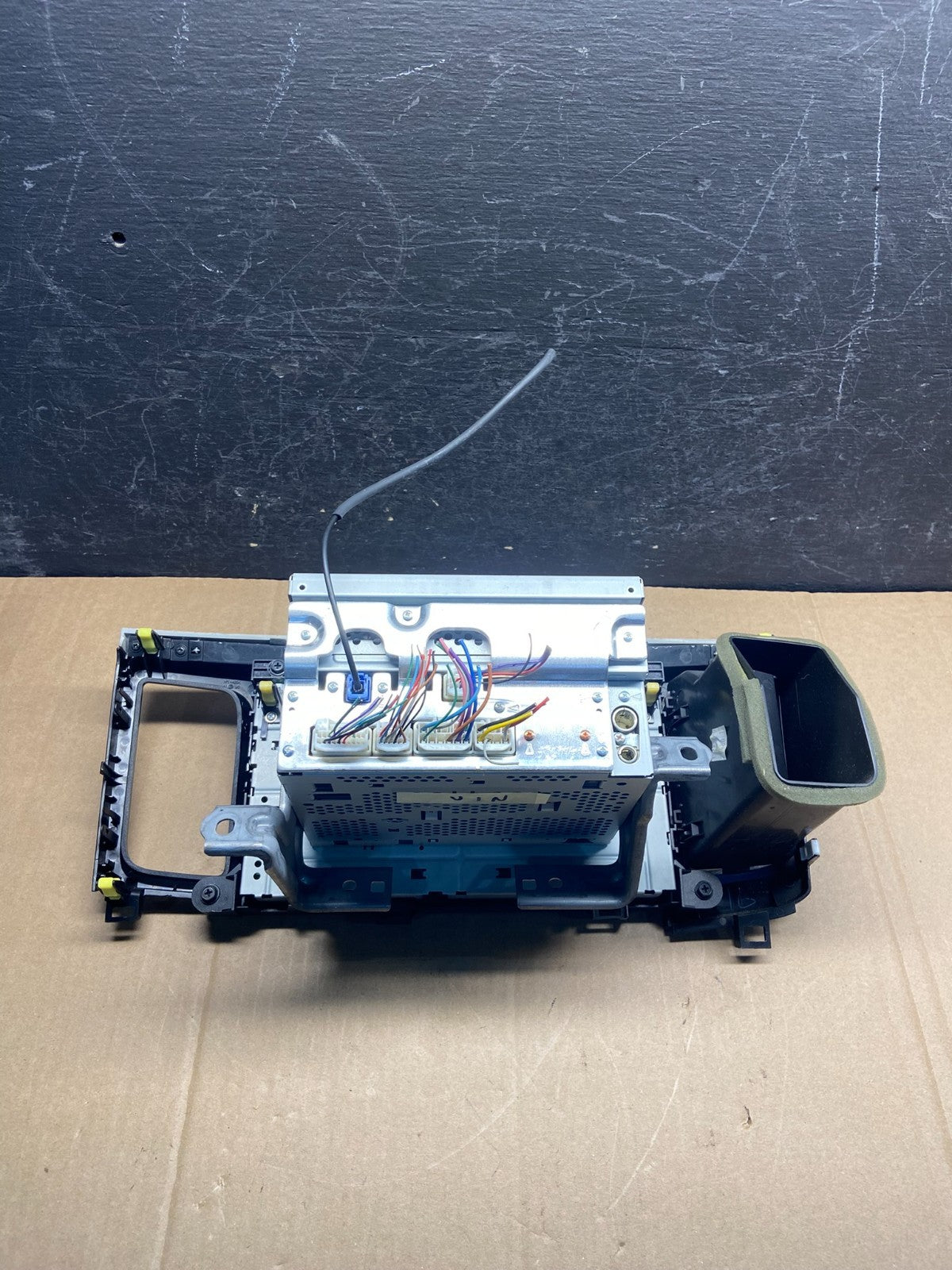 2011 to 2014 Toyota Sienna AM FM CD Mp3 Radio Receiver AF9444 DG5
