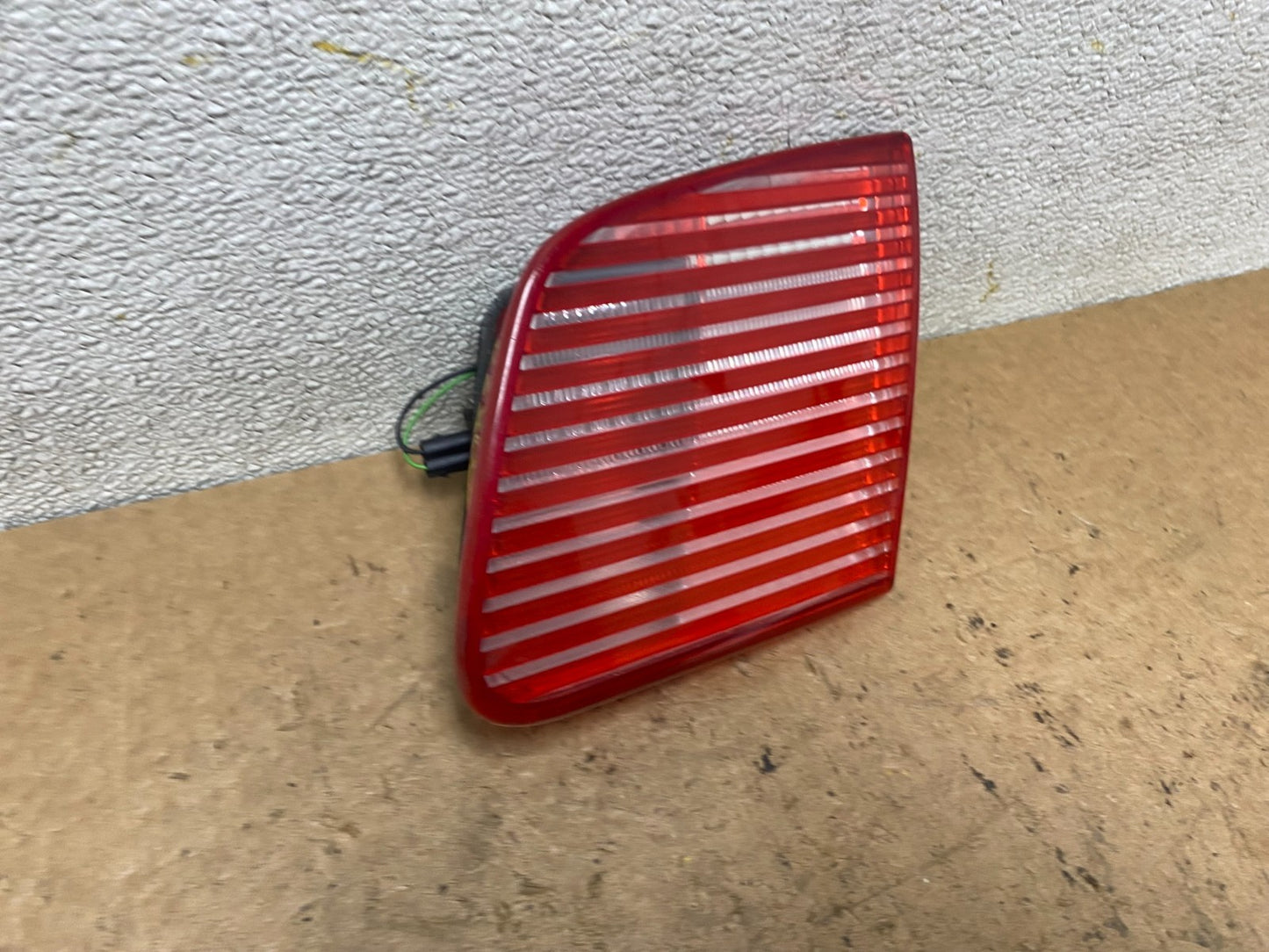 2006 to 2009 Saab 9-5 Right Passenger RH Inner Tail Light T0822 DW1