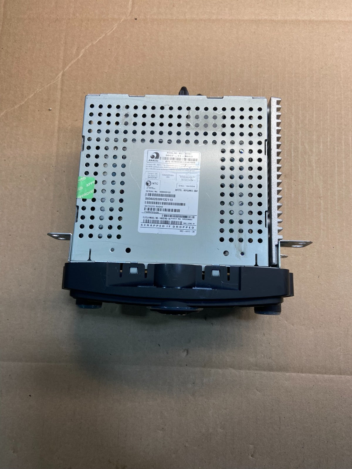 2013 2014 2015 Chevrolet Sonic Dash Radio AM/FM CD Player Aux Z0530 DG4