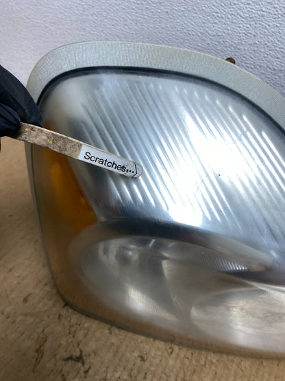 2004 2005 2006 Dodge Durango Right Passenger RH Headlight AC7770 DW3