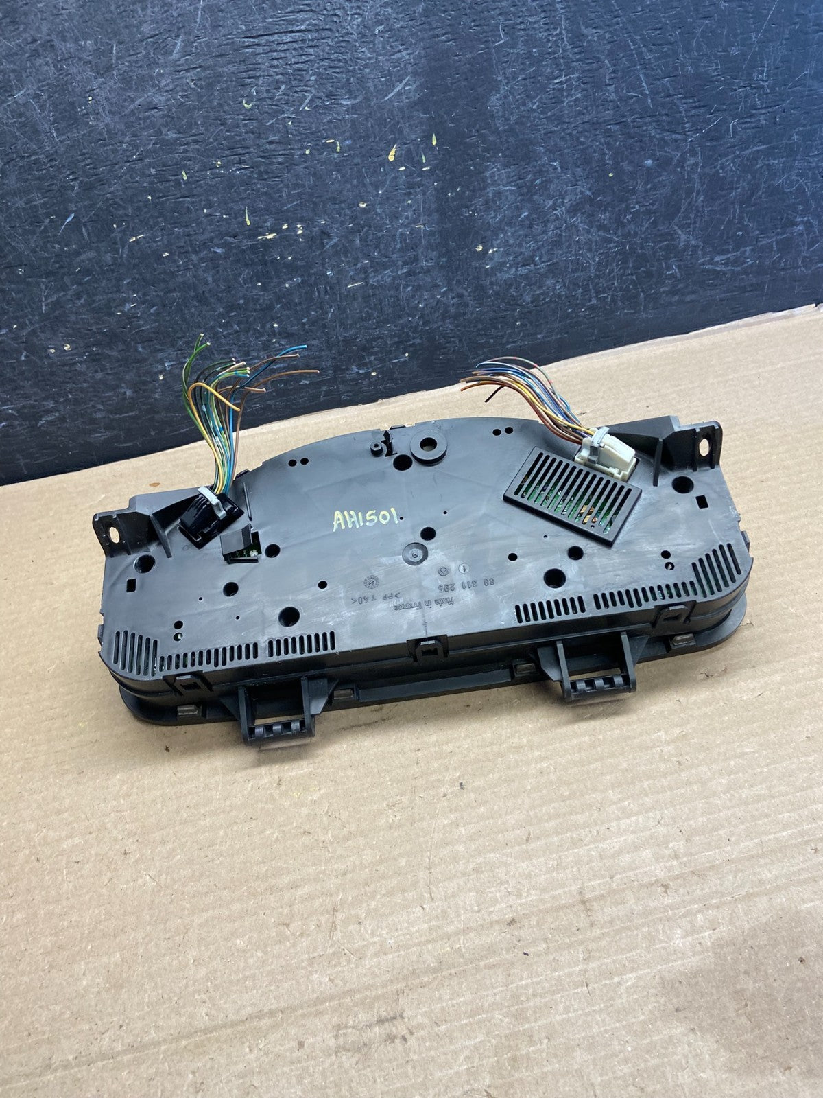 2005 to 2006 Sprinter 2500 3500 Instrument Speedometer Gauge Cluster AH1501 DG5