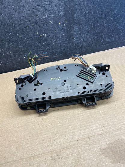 2005 to 2006 Sprinter 2500 3500 Instrument Speedometer Gauge Cluster AH1501 DG5