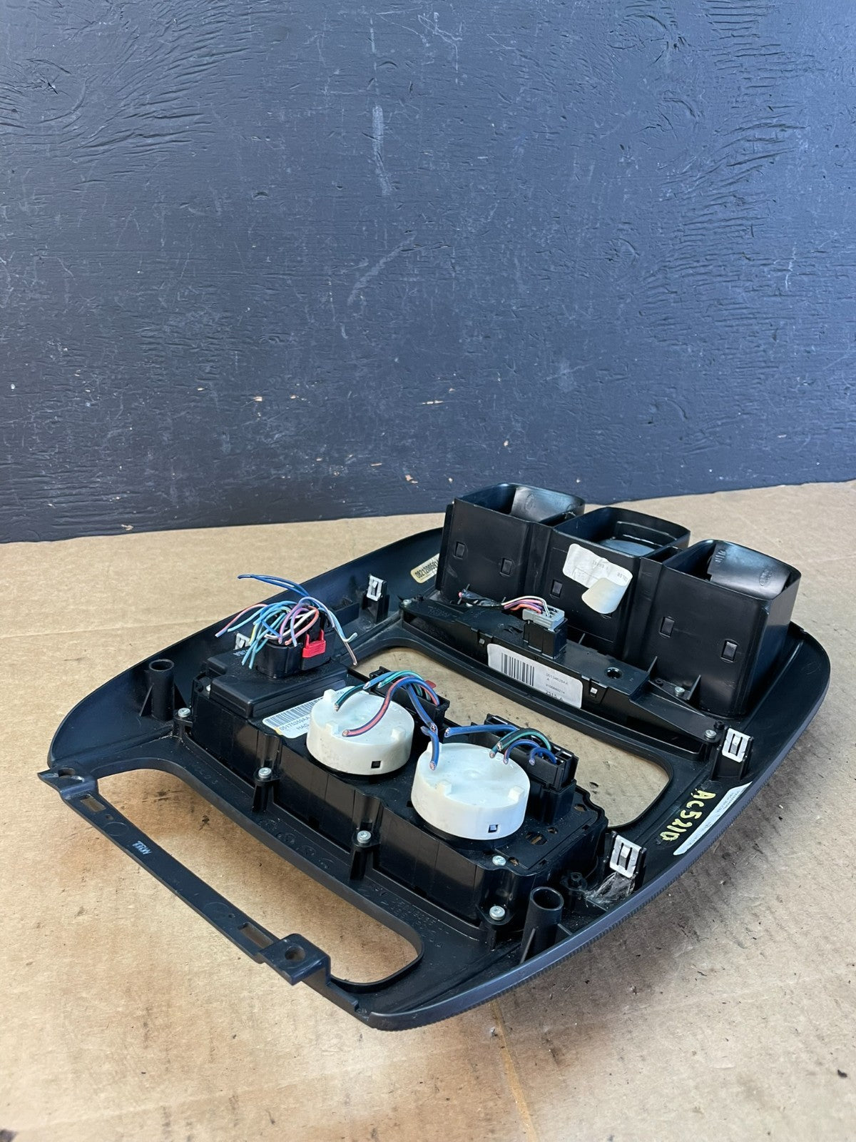 2004-2007 Dodge Grand Caravan A/C Climate Control Unit Bezel Trim AC5210 DG5