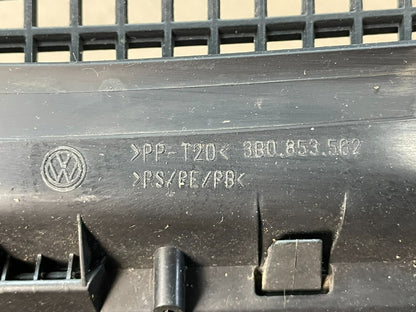 2001 to 2005 Volkswagen Passat Front Upper Grill Grille AD8365 DG4