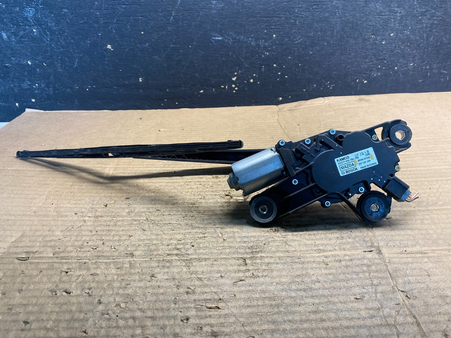 2004 to 2009 Mazda 3 Windshield Rear Wiper Motor aa5819 DG5