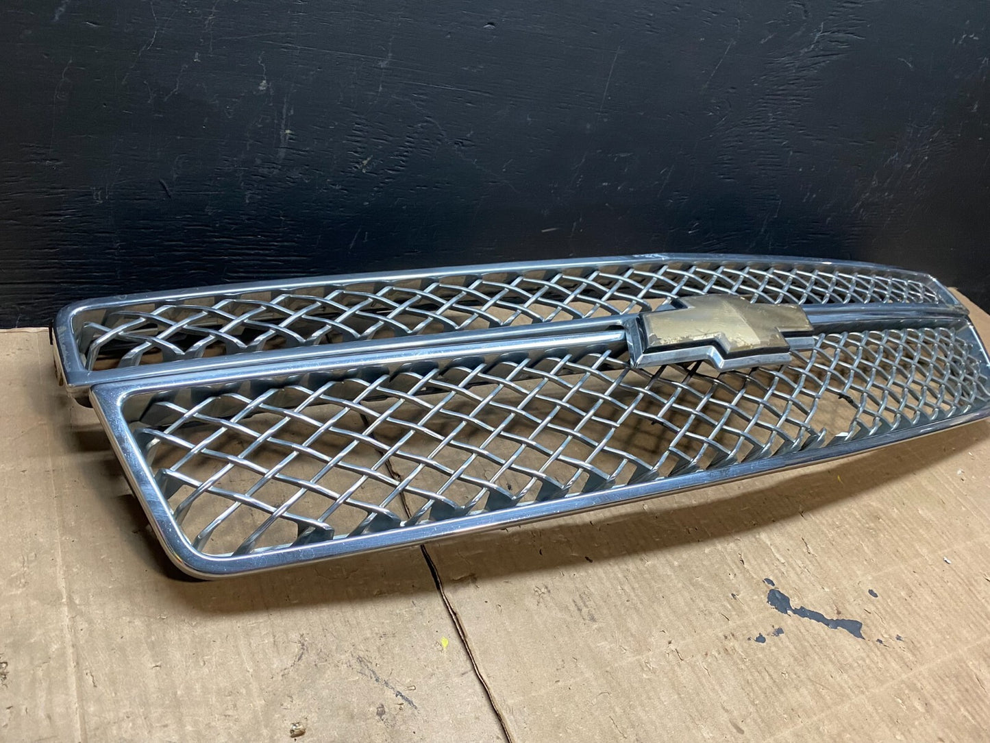 2007 to 2014 Chevrolet Avalanche Front Upper Lower Set Grill Grille D4941 Oem DG2