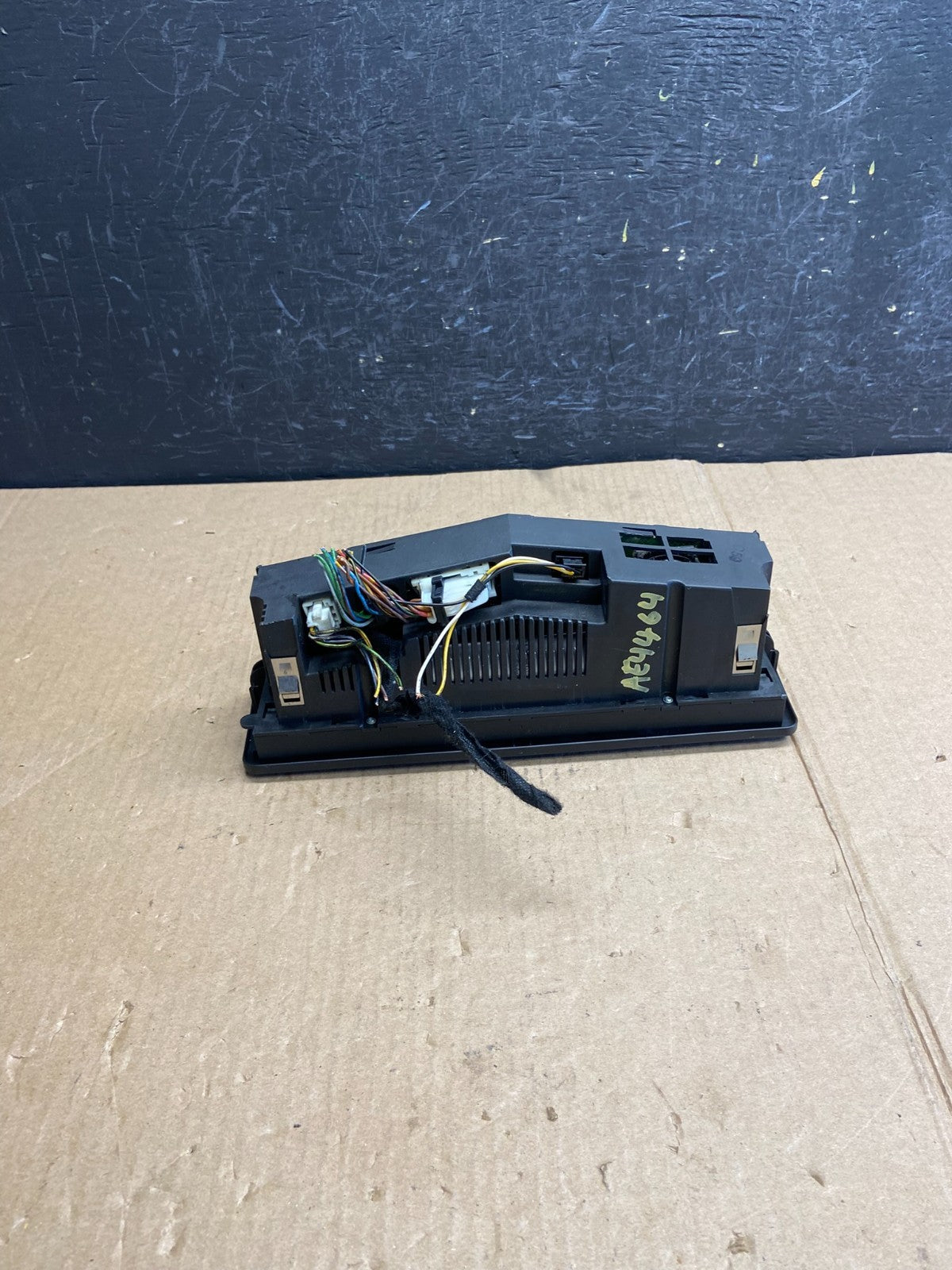1998-2005 BMW E46 325i 330i 323i 328i Climate Control Panel AE4464 DG3