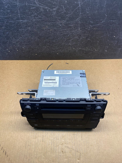 2010 to 2011 Toyota Prius Radio Stereo Receiver Aux Disc CD Player AH4996 DG3