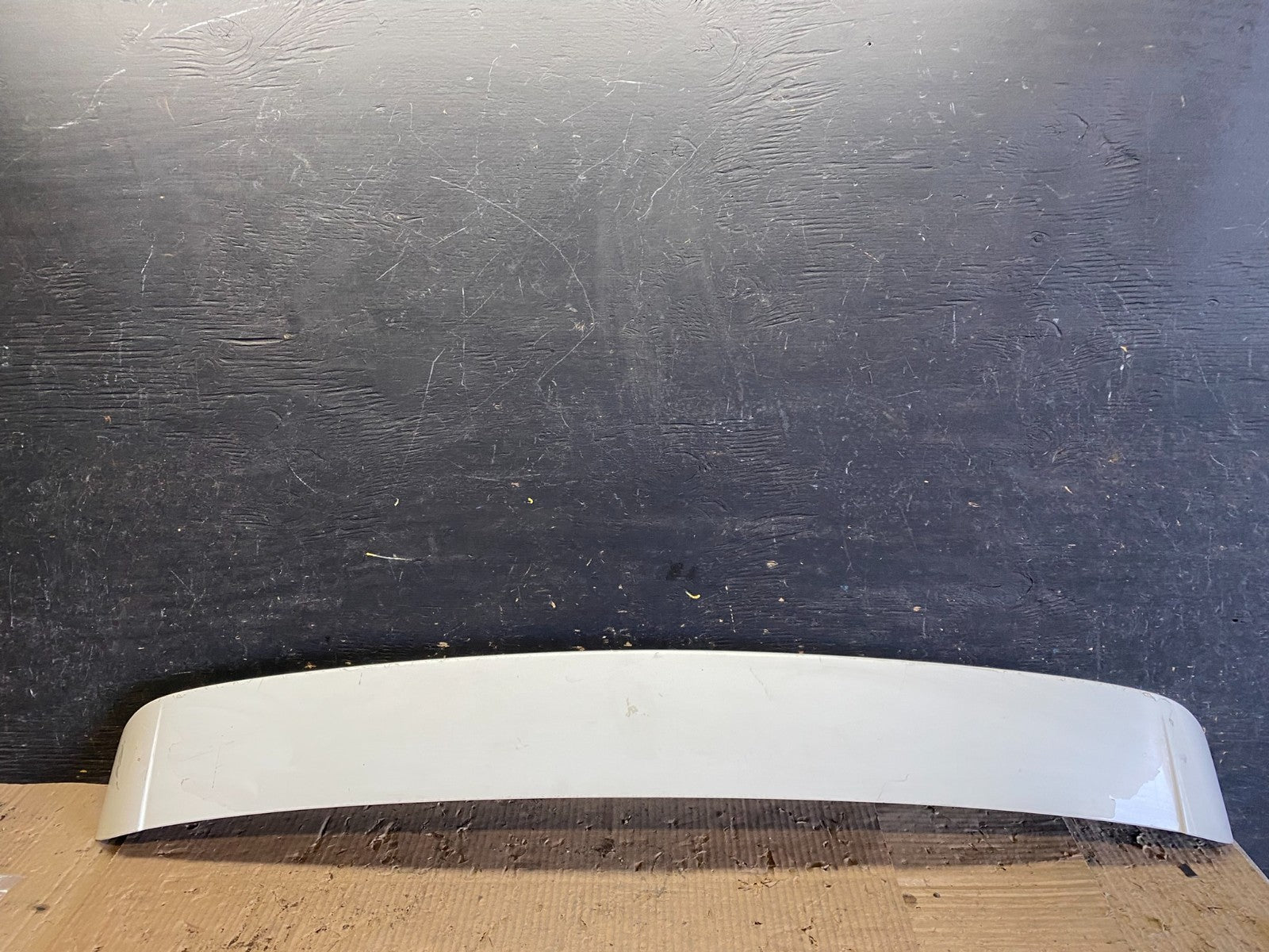 2007 to 2009 AUDI Q7 Rear Tailgate Spoiler W/ 3RD Third Brake Light OEM x0002 DG0