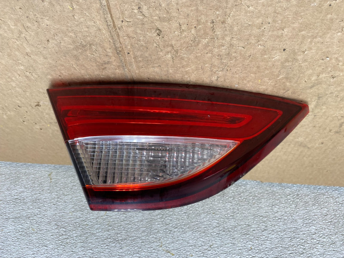 2015 to 2017 Chrysler 200 Sedan Left Driver Side Inner Tail Light V3105 DW0
