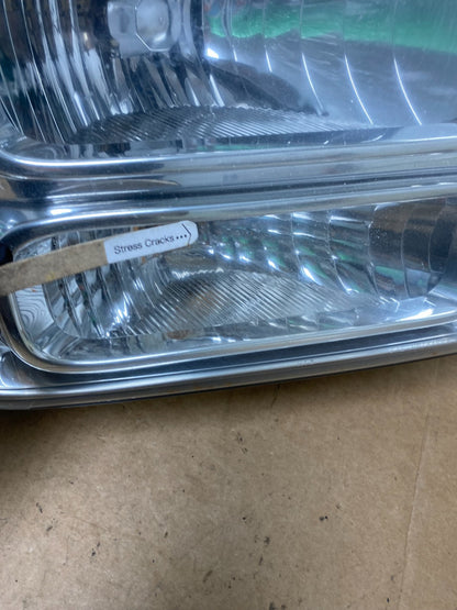 2005-2007 Ford F-250 F250 Super Duty Right Passenger RH Side Headlight AE3180 DW4